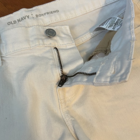Old Navy Boyfriend Shorts - Picture 9 of 12